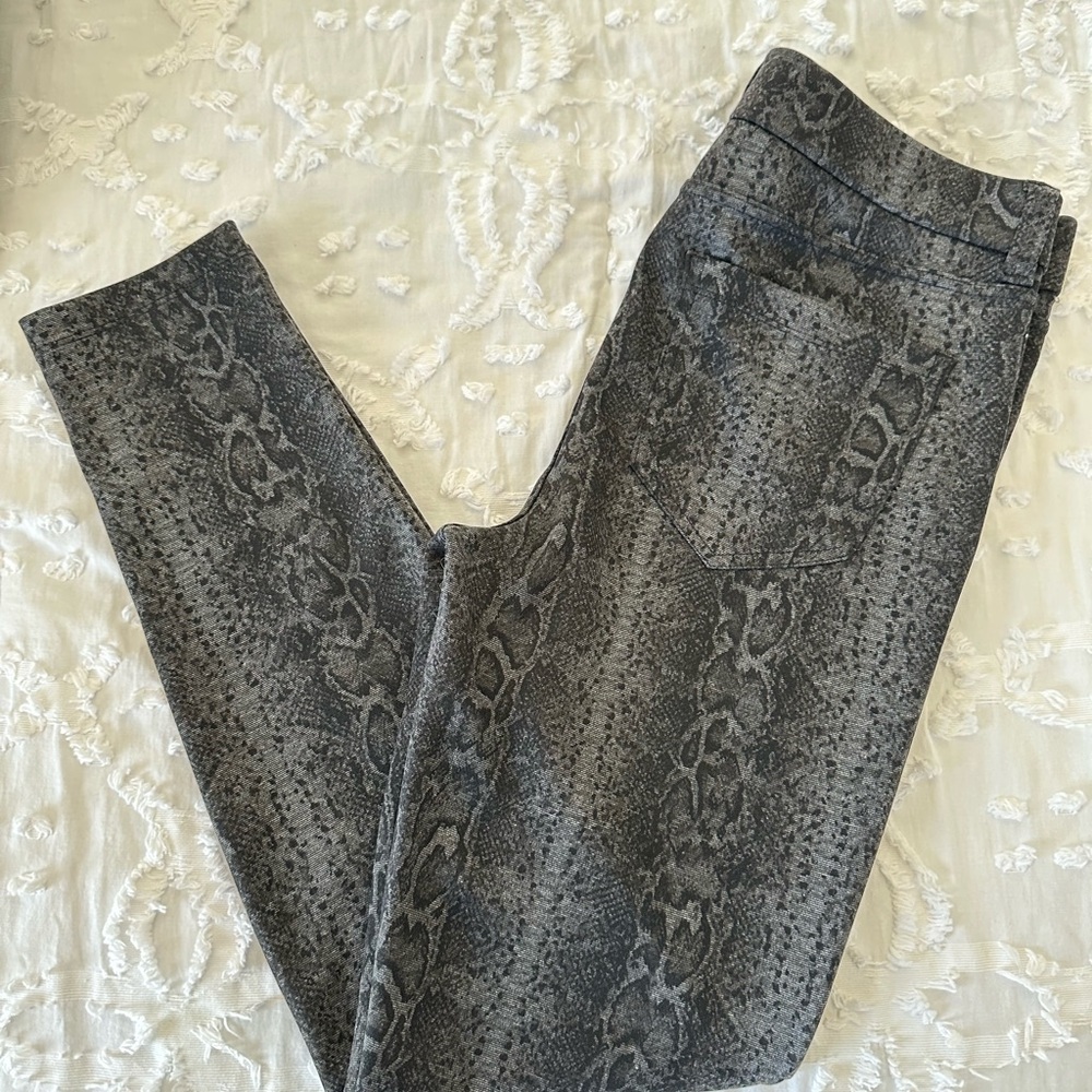 Liverpool Black and Gray Pull-on Python Pants